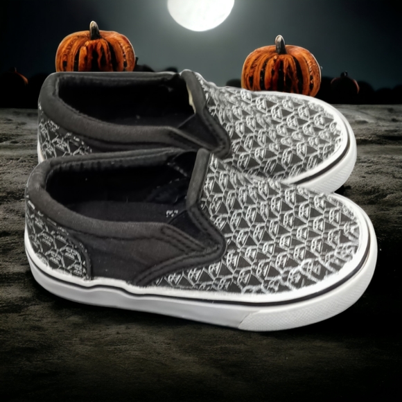 Star Wars Slip on Sneakers - Picture 2 of 6